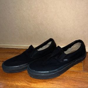 Black Vans size 9